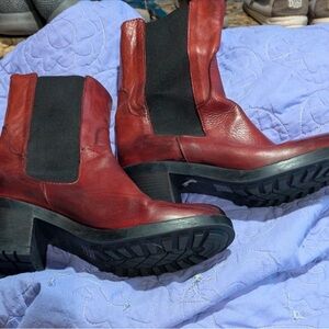 Chic Burgundy Leather Heeled Boots